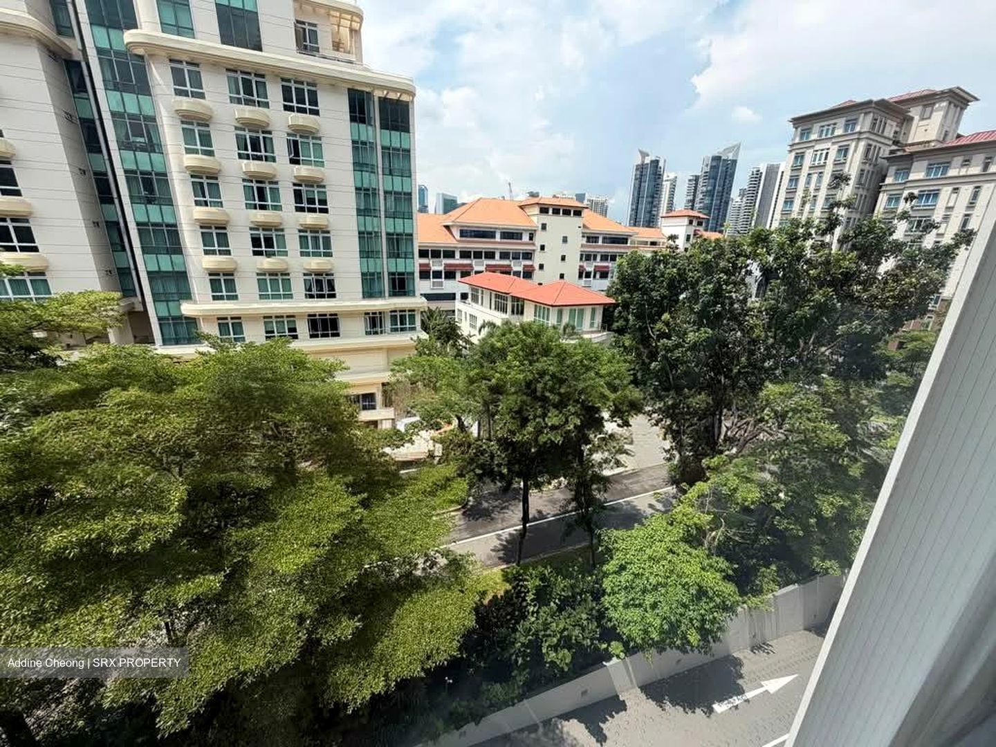 Sui Generis (D10), Condominium #556468961